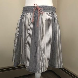 Price⬇️ NWT Nümph Striped Atlanta Skirt in Birch